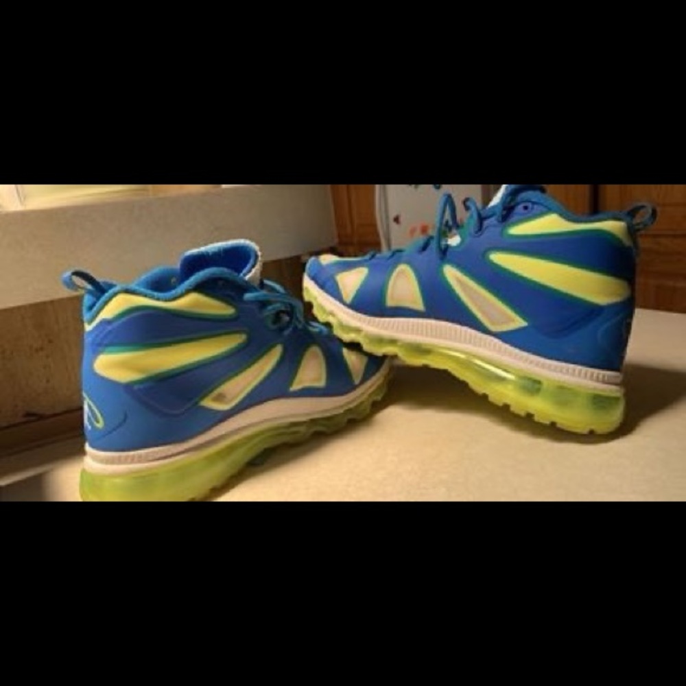 Nike shoes